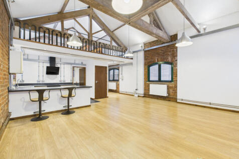 Stunning Studio Mezzanine Apartment to Rent