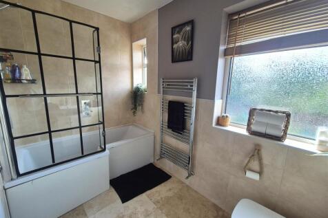 Firbank_200_bath.jpg