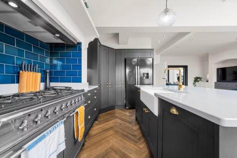Kitchen24.jpg