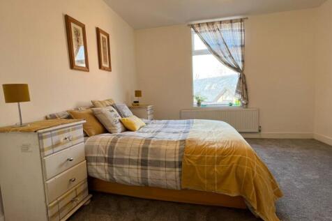 Bedroom2.jpeg