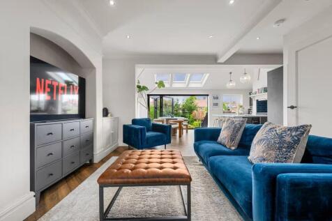 lounge4.jpg