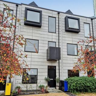 Senior Lane _16 ext.jpg