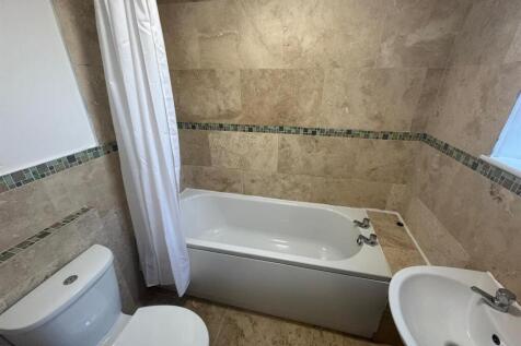 WhatsApp Image 2025-10-30 at 15.52.01_f4131044.jpg