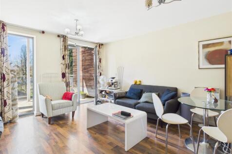 Lounge 1