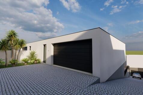 3 bedroom house Real