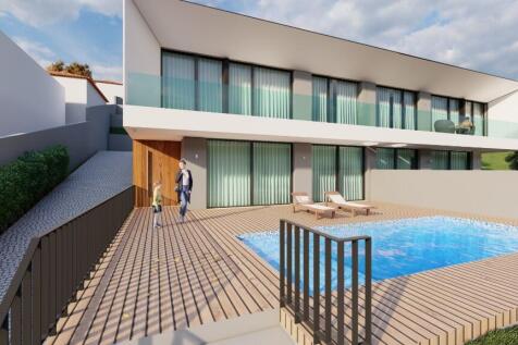 3 bedroom house Real