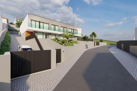 3 bedroom house Real