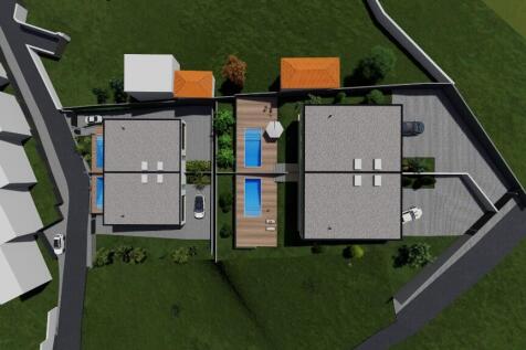 3 bedroom house Real