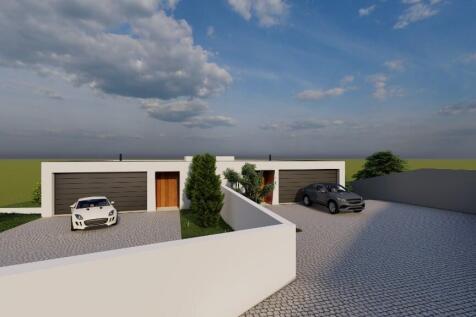 3 bedroom house Real