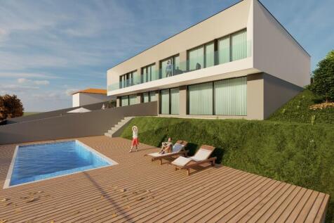 3 bedroom house Real