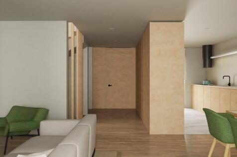 4 bedroom semi-detac