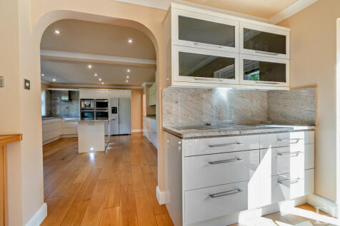 8617805-interiorW...