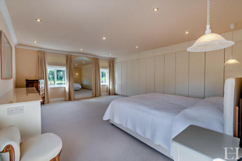 8617805-interiorW...