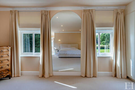 8617805-interiorW...