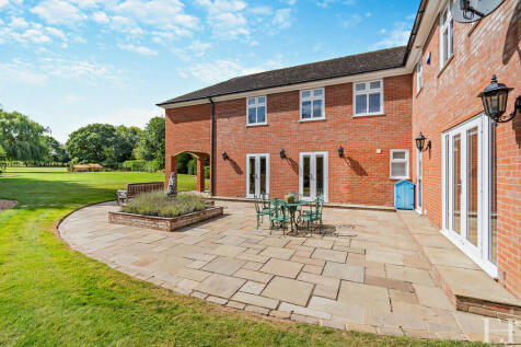 8617805-exteriorW...