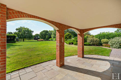 8617805-exteriorW...