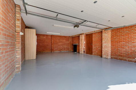 8617805-interiorW...