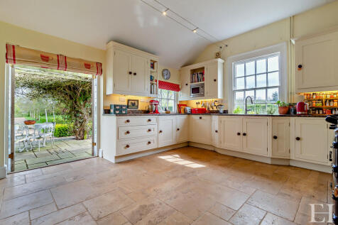 8586774-interiorw...