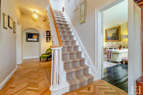 8586774-interiorw...