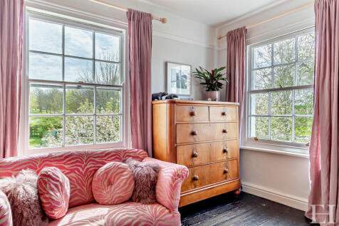 8586774-interiorw...