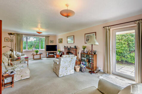 8604416-interiorW...