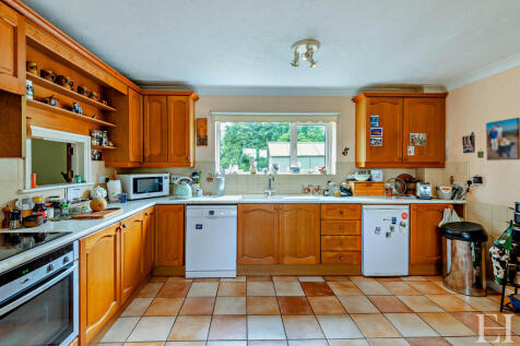 8604416-interiorW...