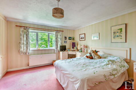 8604416-interiorW...