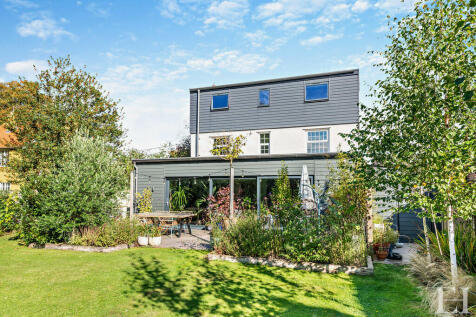 8614765-exteriorW...