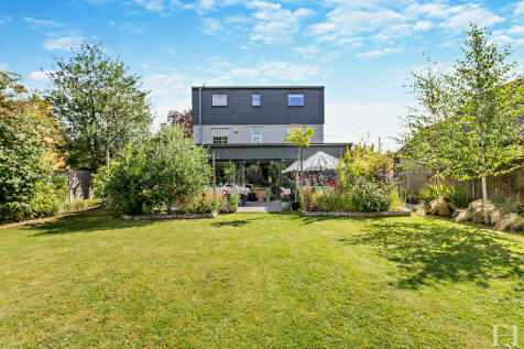 8614767-exteriorW...