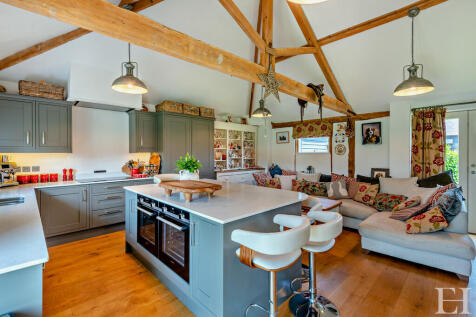 8605775-interiorW...