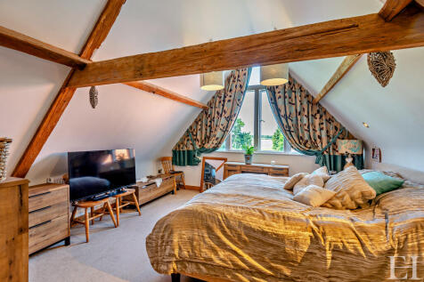 8605775-interiorW...
