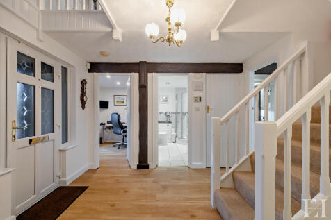 8630706-interior0...