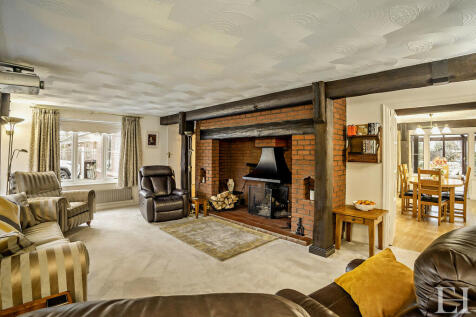 8630706-interior1...