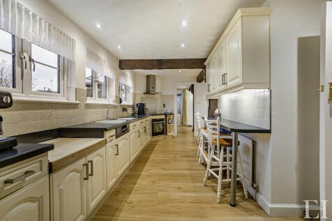 8630706-interior0...