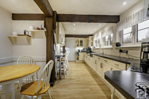 8630706-interior0...