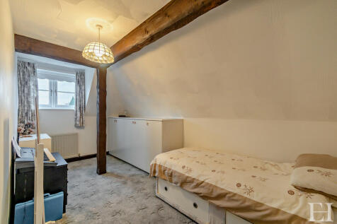 8630706-interior2...