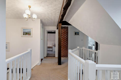 8630706-interior1...