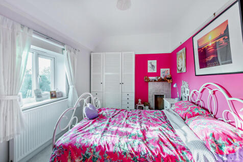 8629705-interior2...