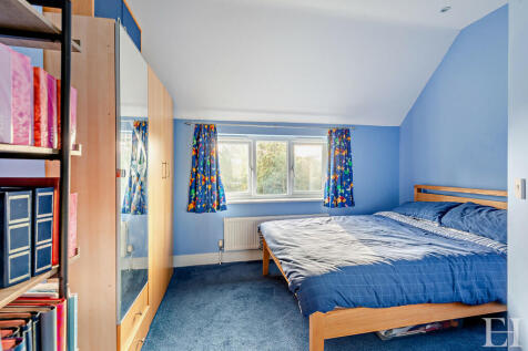8629705-interior1...