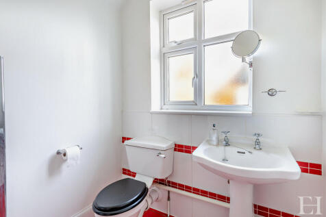 8629705-interior2...