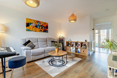 8633781-interior1...