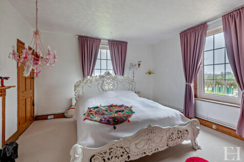 8632433-interior0...