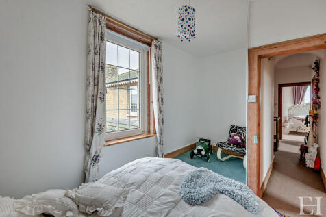 8632433-interior0...
