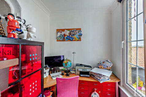 8632433-interior0...