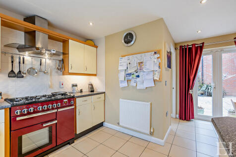 8639596-interior0...