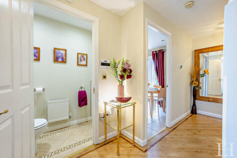 8639596-interior0...