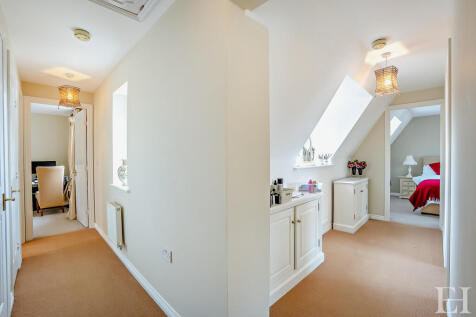 8639596-interior1...