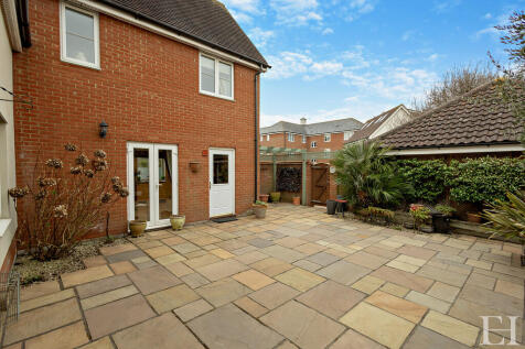 8639596-exterior0...