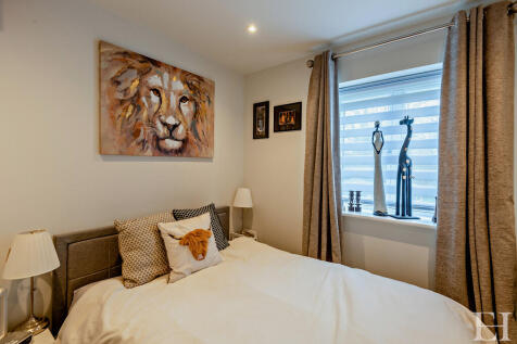 8639615-interiorW...