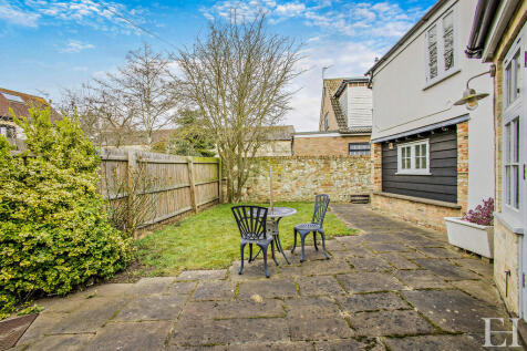 8637094-exteriorW...
